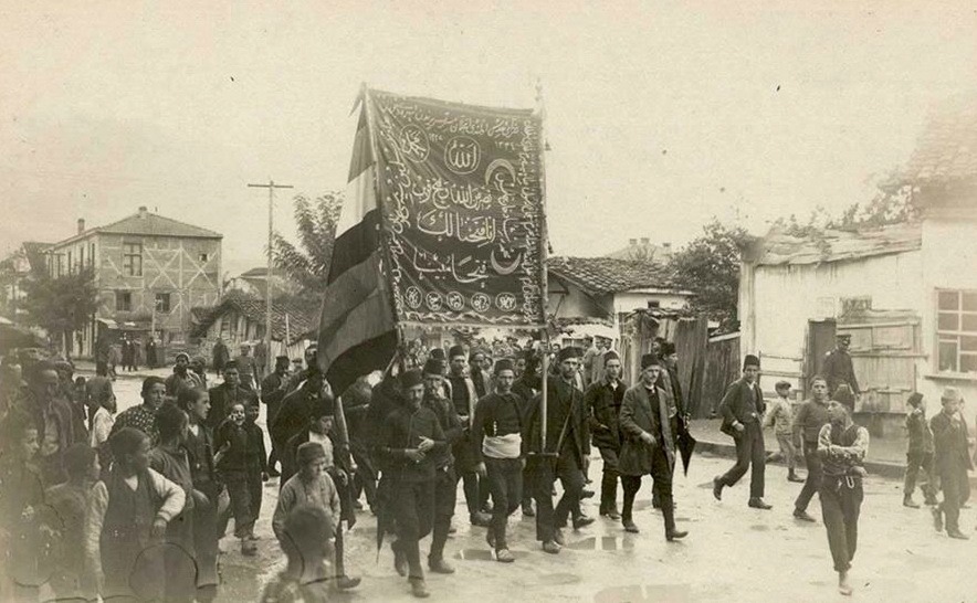 Kosova Pirlepede cihad nümayişi