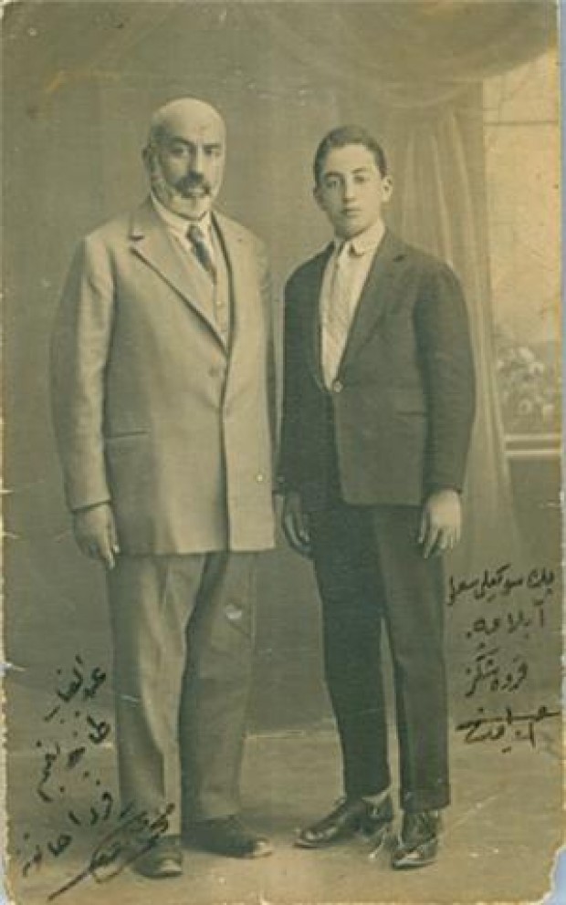 Akif ve oğlu Mehmet Emin