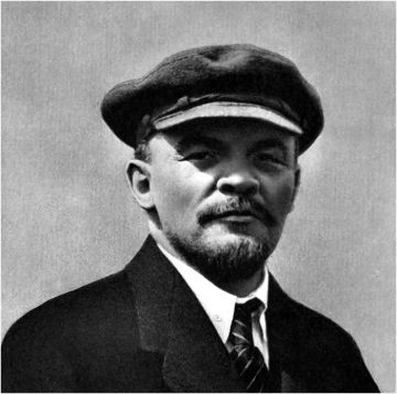 Kasketli Lenin