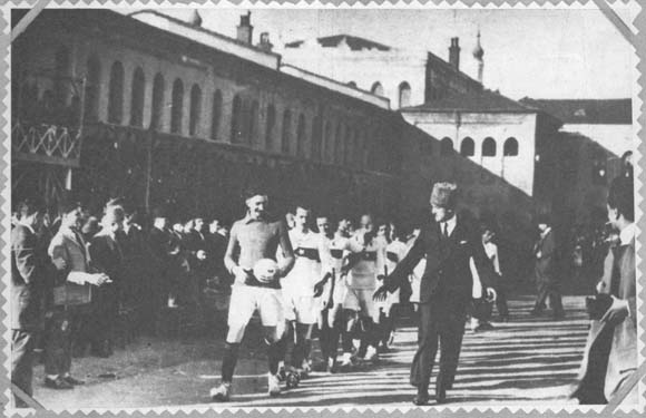 Taksim Kışlası'nda Türkiye Romanya Maçı 1923