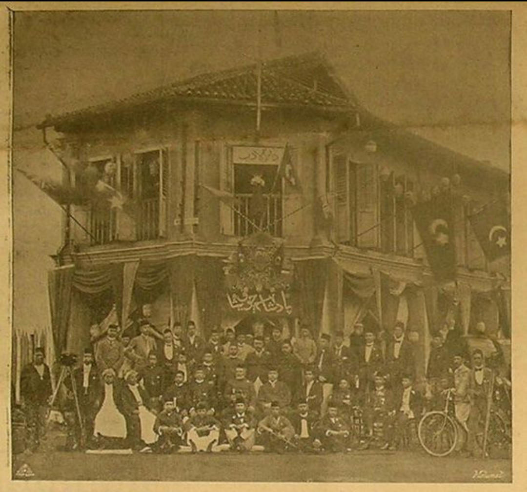 Sultan Hamid'in Hindistan'da yaptırdığı Darüledeb medresesi - 1900