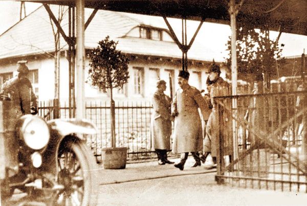 Vahîdeddin Efendi ve Mustafa Kemal Almanya'da - 1917